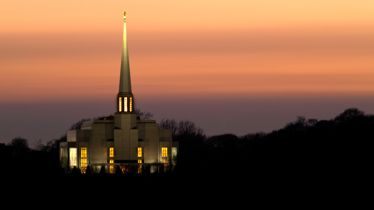 3 Ways Temples Bring Light into Our Lives – Tiny 3D Temples